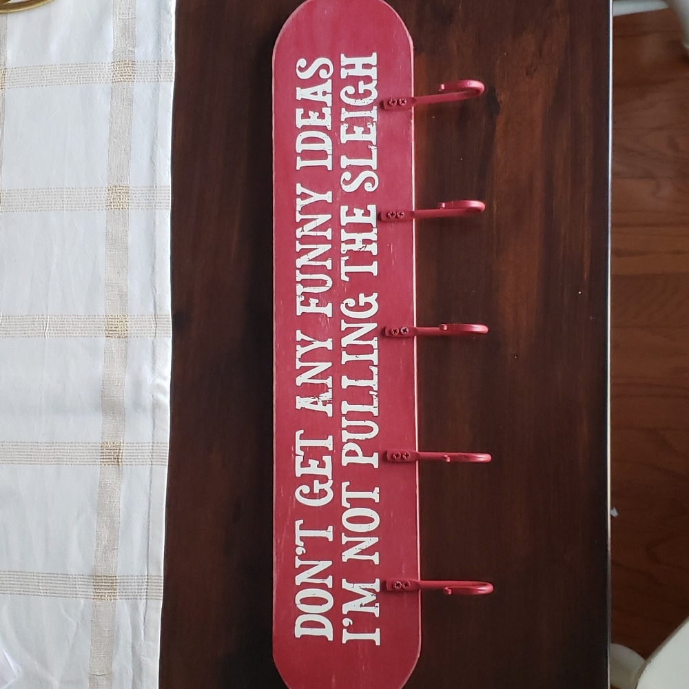 Christmas pet leash holder